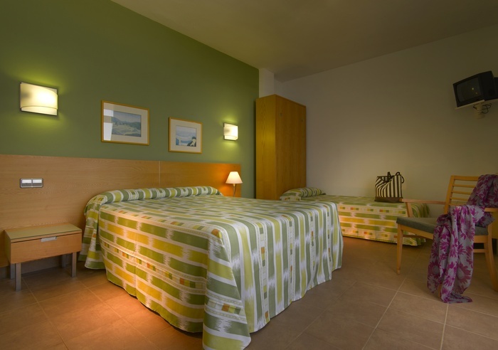 Fiesta Hotel Cala Nova