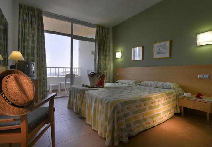 Fiesta Hotel Cala Nova