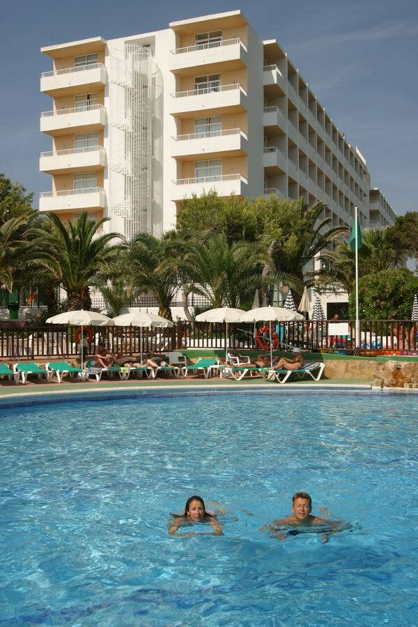 Fiesta Hotel Cala Nova