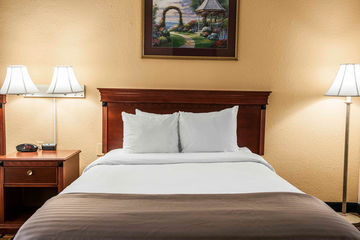 Clarion Hotel
