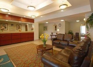 Hotel Quality Inn And Suites Airport