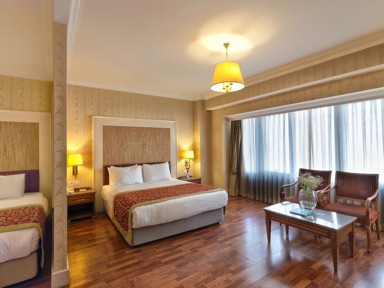Metropark Hotel