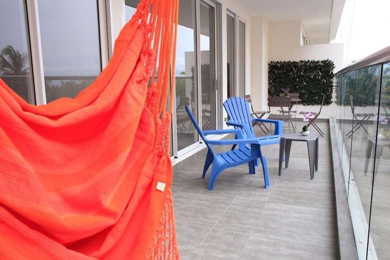Apartamentos Moderno Edificio Sobre La Playa - Luxury
