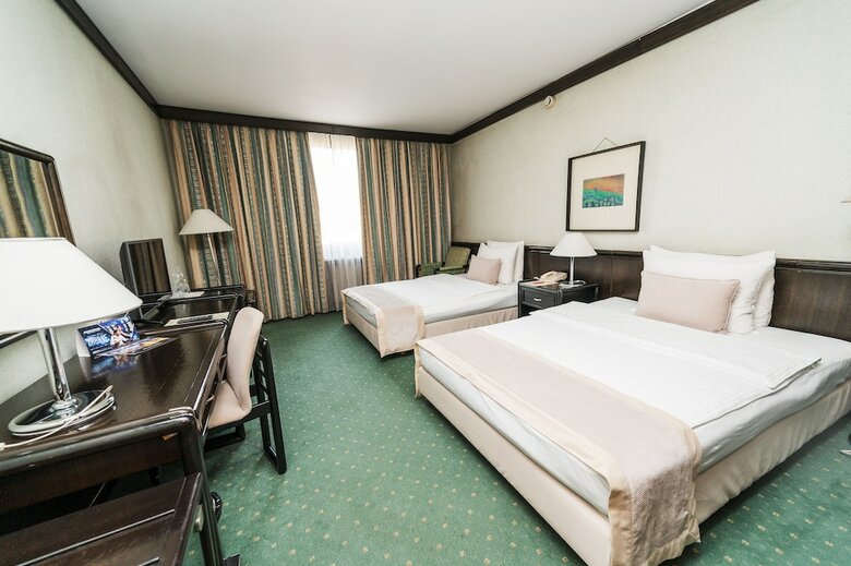 Hotel Holiday