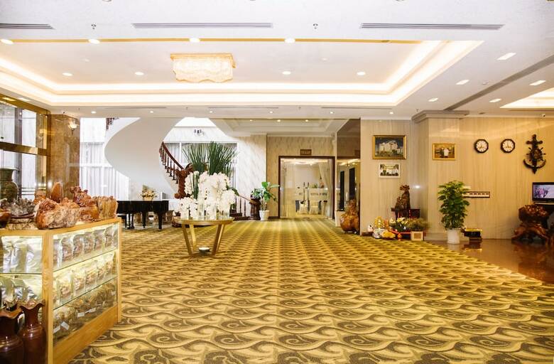 Hai Ba Trung Hotel