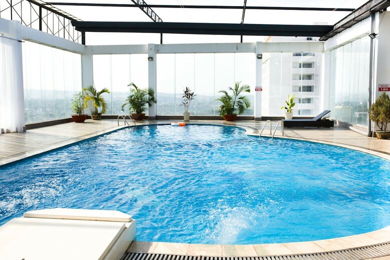 Hai Ba Trung Hotel