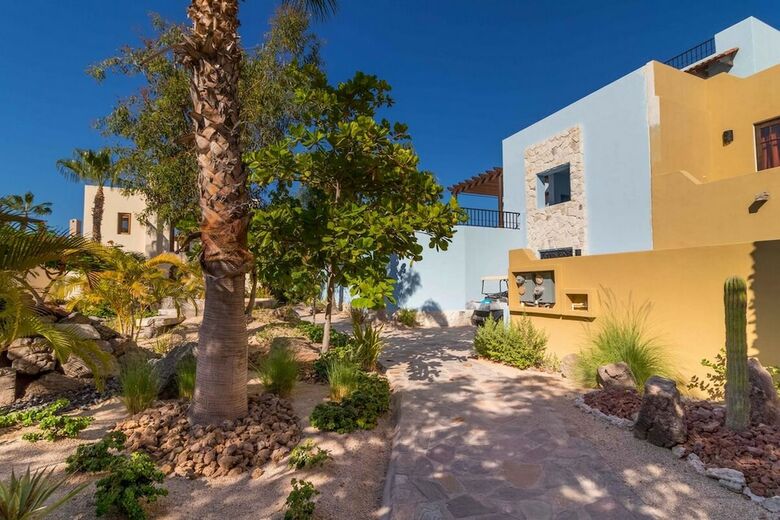 Agua Viva Jr. Suite By Casago