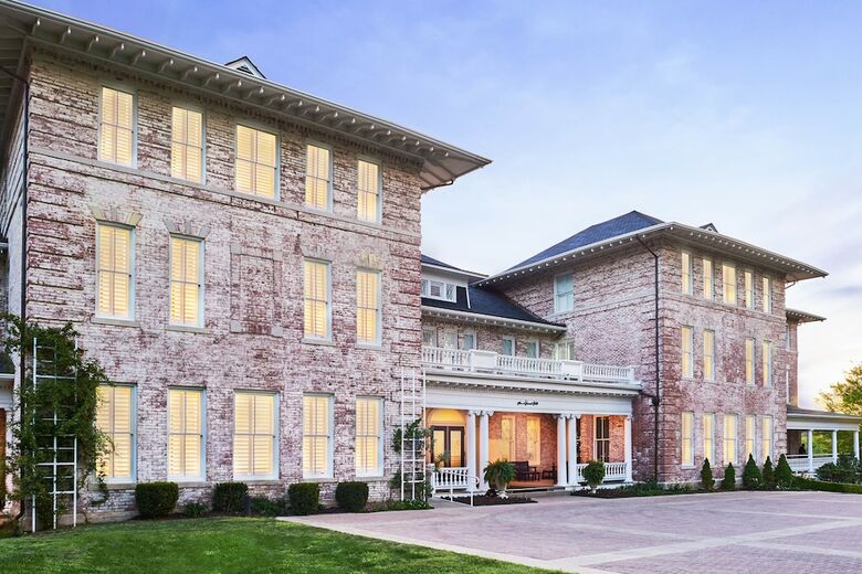 Posada Inn At Carnall Hall
