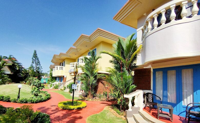 Hotel Indy Coconut Grove Beach Resort - A Beach Property