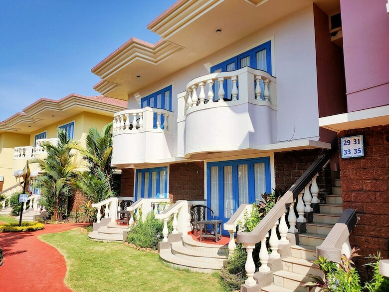 Hotel Indy Coconut Grove Beach Resort - A Beach Property