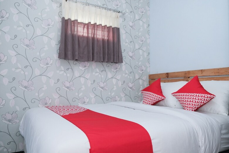 Hostal Oyo 1380 Velodrome Family House