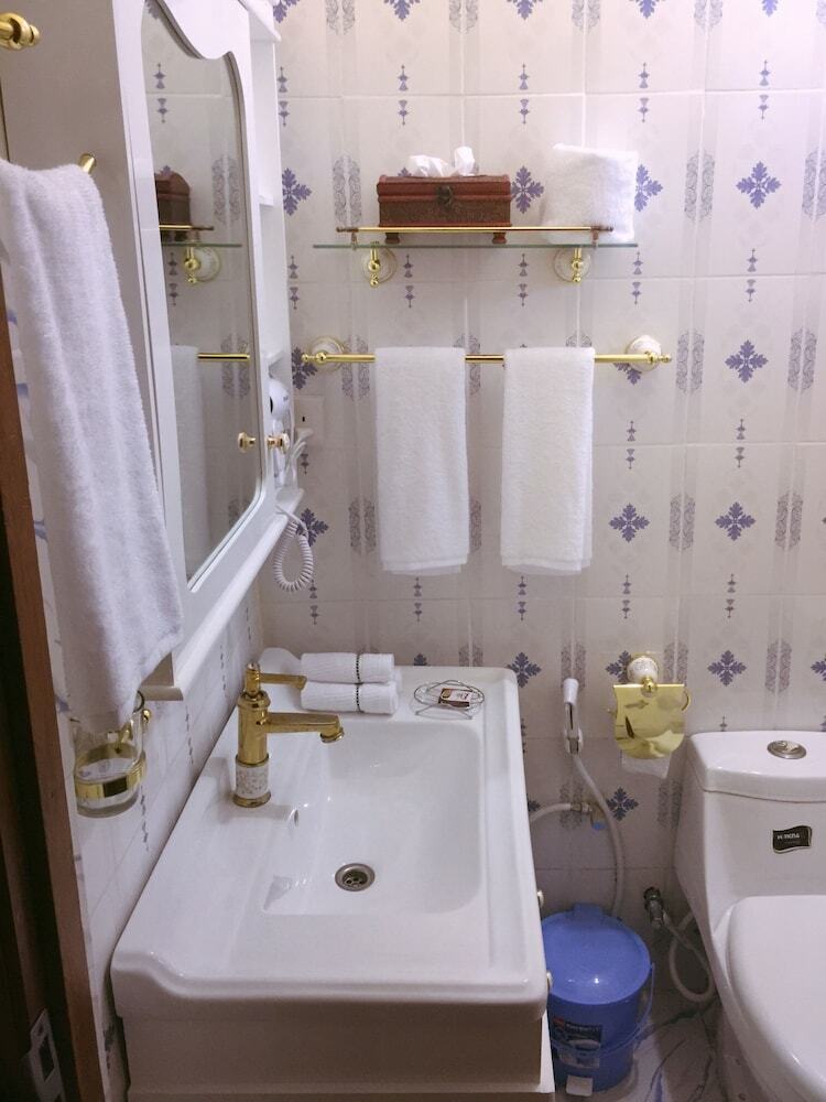 Bed & Breakfast Fakhwa Beach House