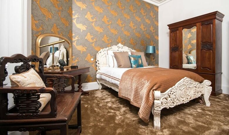 Firlands House