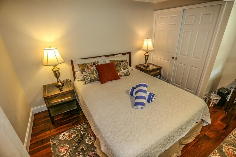 141 Coconut Dr. - M