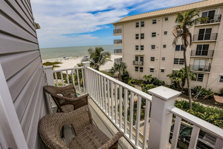 30 Gulf Beach Road Island Girl