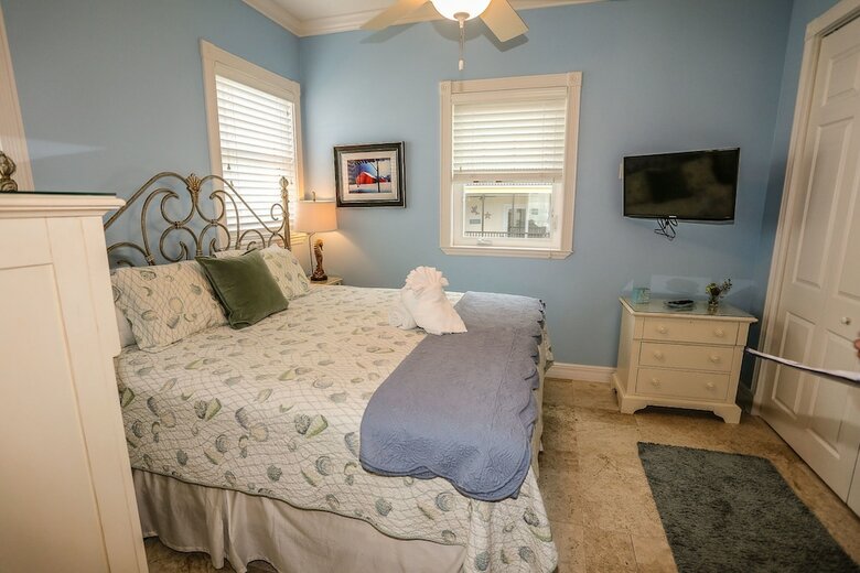 30 Gulf Beach Road Island Girl
