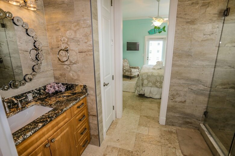 30 Gulf Beach Road Island Girl