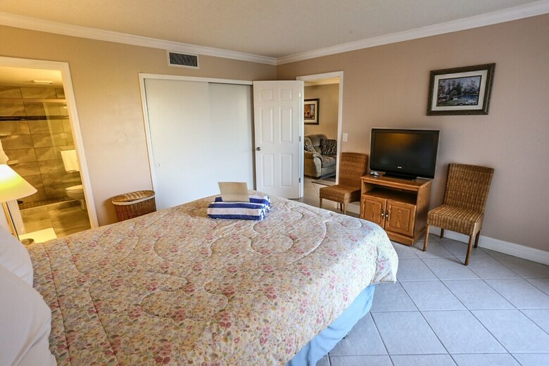Bay Village 126