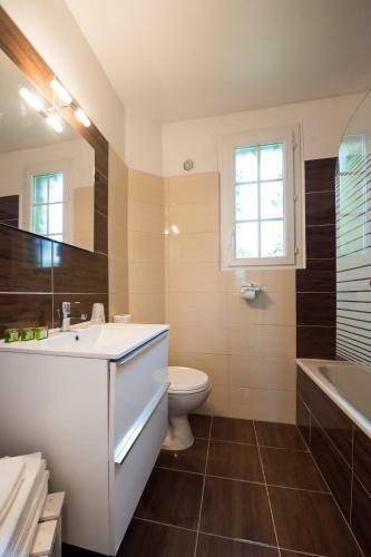 Hotel Logis H�tel Castel Mouisson