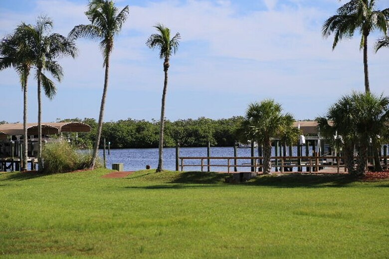 Ocean Harbor 402a
