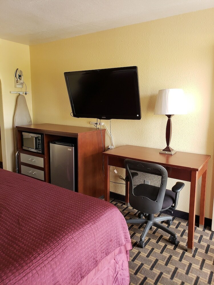 Motel Taylor Village Inn And Suites