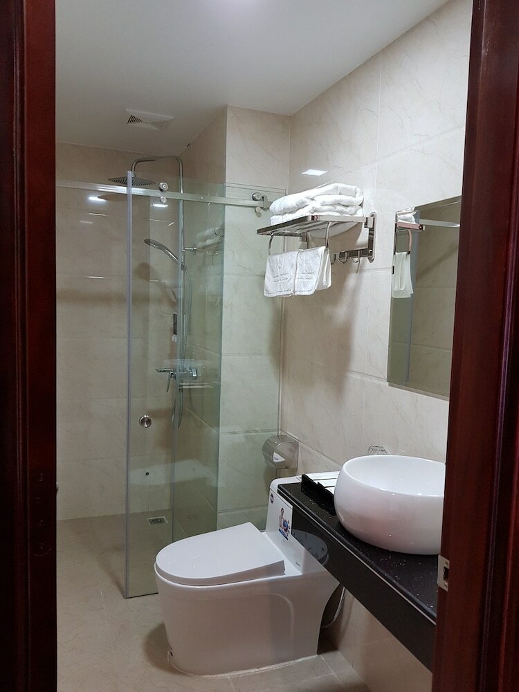 Helen Halong Hotel