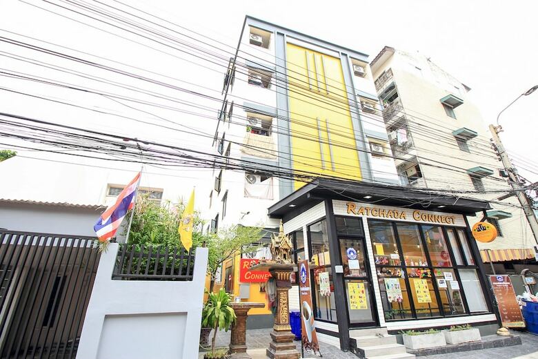 Hotel Oyo 265 Ratchada Connect