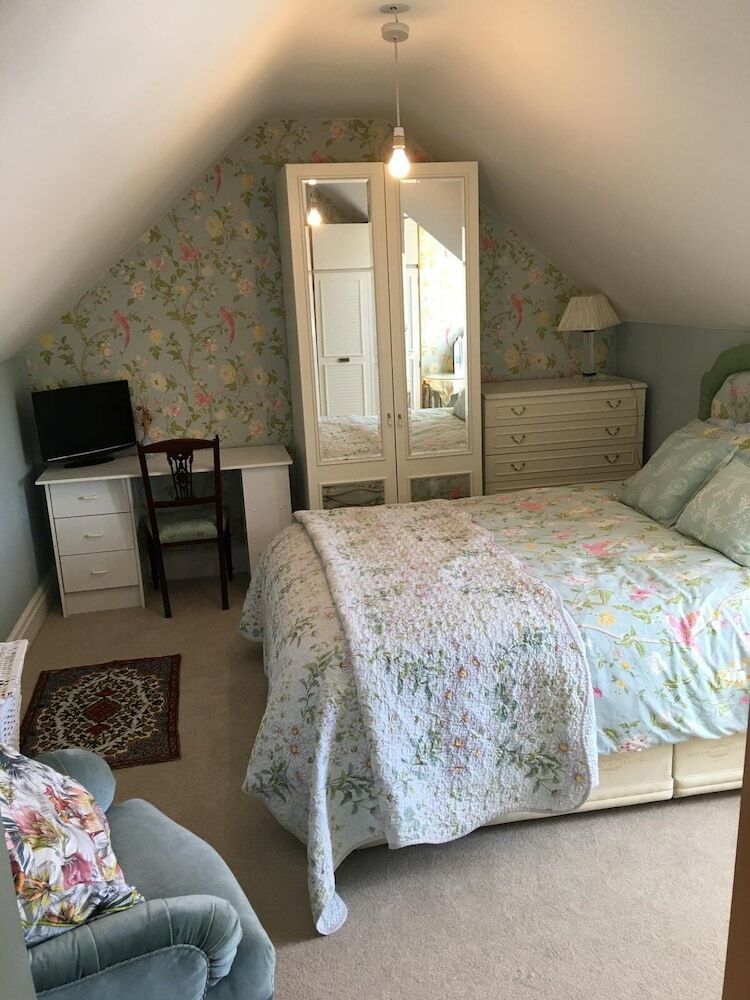 Hotel Discoveries House