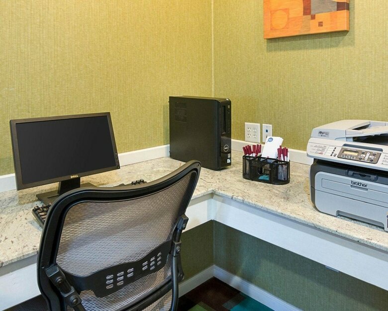 Hotel Comfort Suites