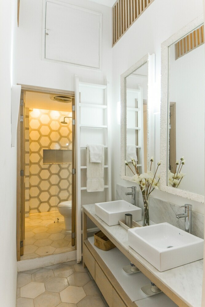 Apartamentos Old City Deluxe Condo By Nomad Guru