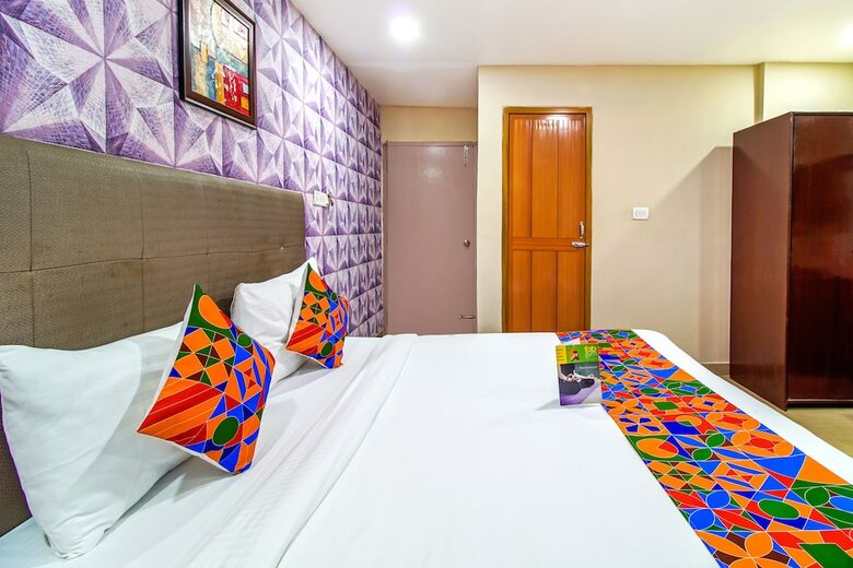 Fabhotel New Buddha Inn