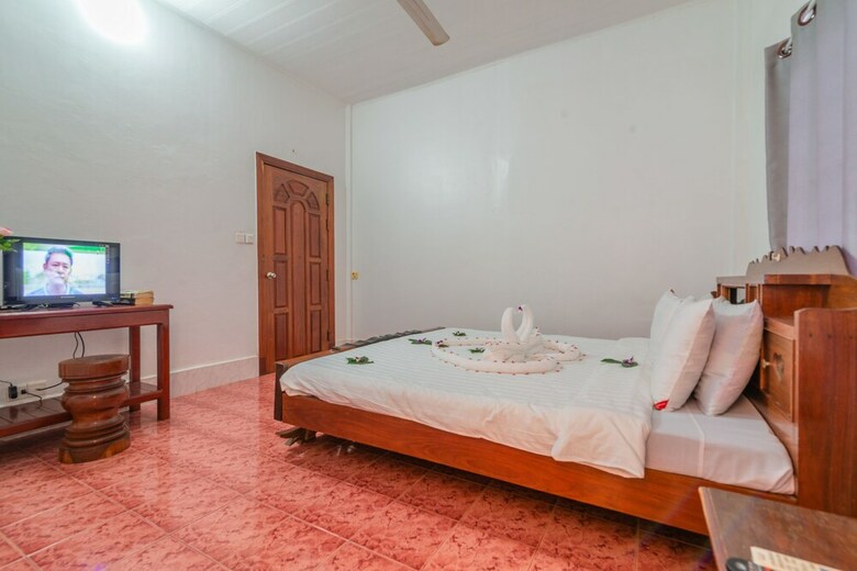 Bed & Breakfast Five Rose Siem Reap Hostel