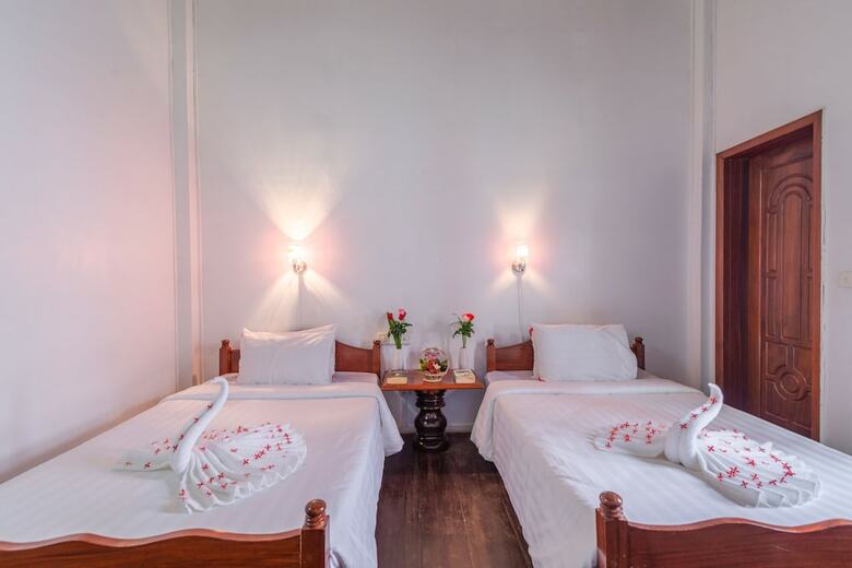 Bed & Breakfast Five Rose Siem Reap Hostel