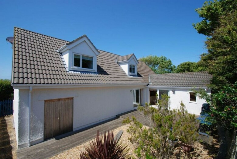 Wavecrest Cottage