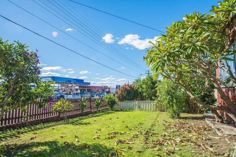 Belmore House