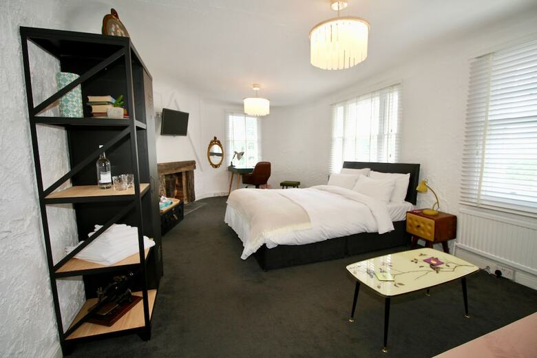 Hotel Chequers Inn