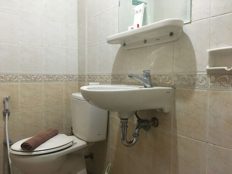 Cozy 2br Apartment At Majesty Near Maranatha University