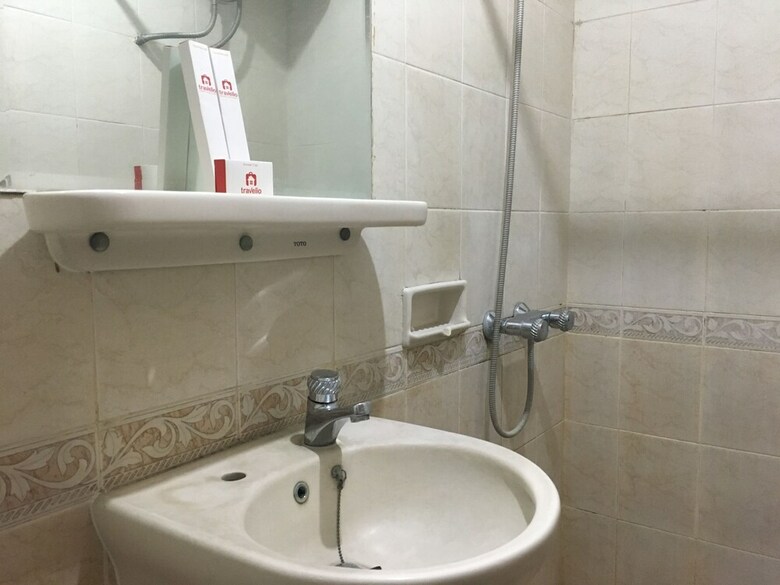 Cozy 2br Apartment At Majesty Near Maranatha University
