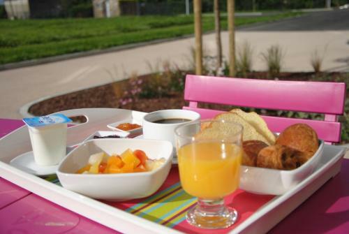 Brit Hotel Vend�e Mer