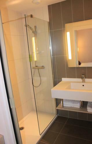 Brit Hotel Vend�e Mer