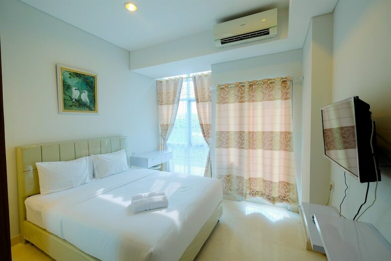 Best Emerald Studio Room Apartment At Capitol Park Residence