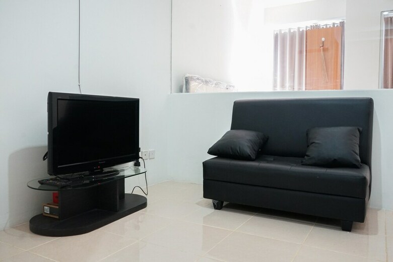 City View Studio Apartment At Titanium Square