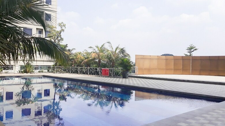 City View Studio Apartment At Titanium Square