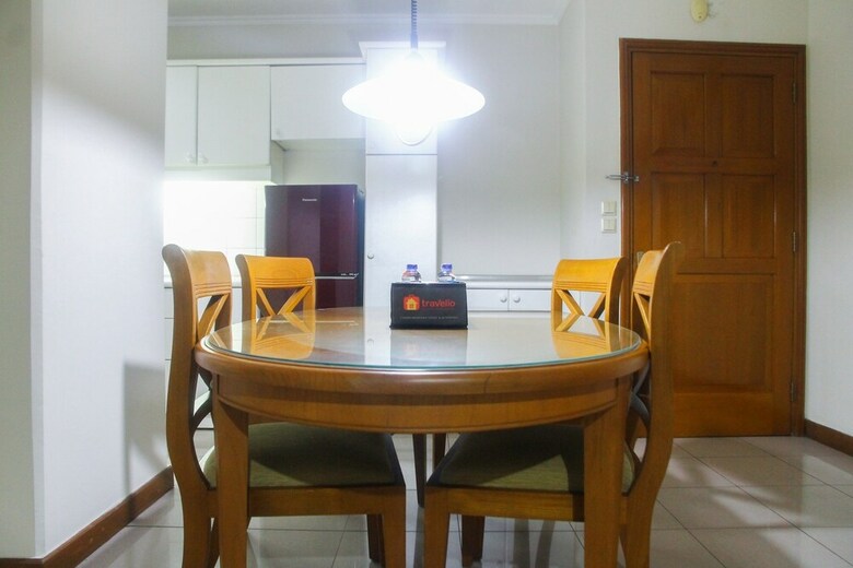 Comfortable And Homey 2br Pondok Klub Villa Apartment