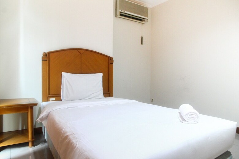 Comfortable And Homey 2br Pondok Klub Villa Apartment