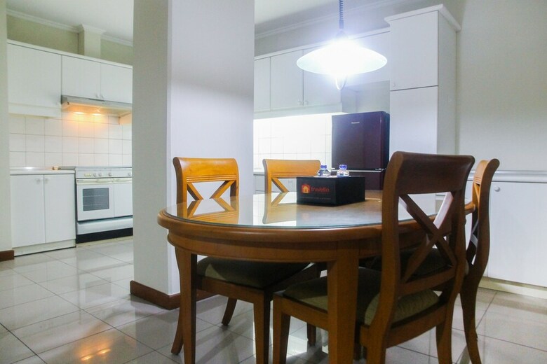Comfortable And Homey 2br Pondok Klub Villa Apartment