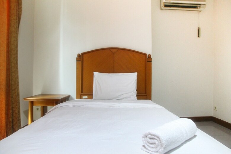 Comfortable And Homey 2br Pondok Klub Villa Apartment