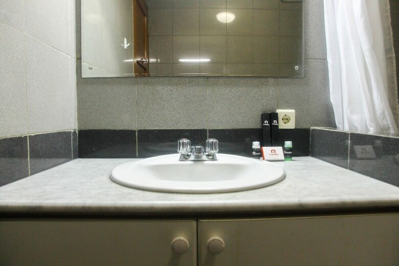 Comfortable And Homey 2br Pondok Klub Villa Apartment