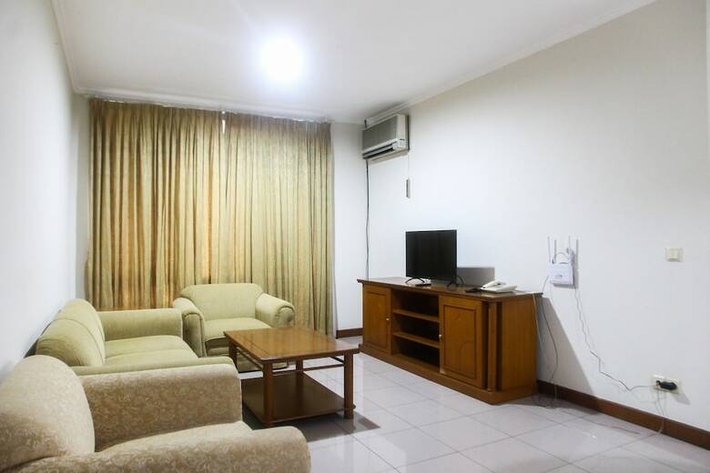 Comfortable And Homey 2br Pondok Klub Villa Apartment