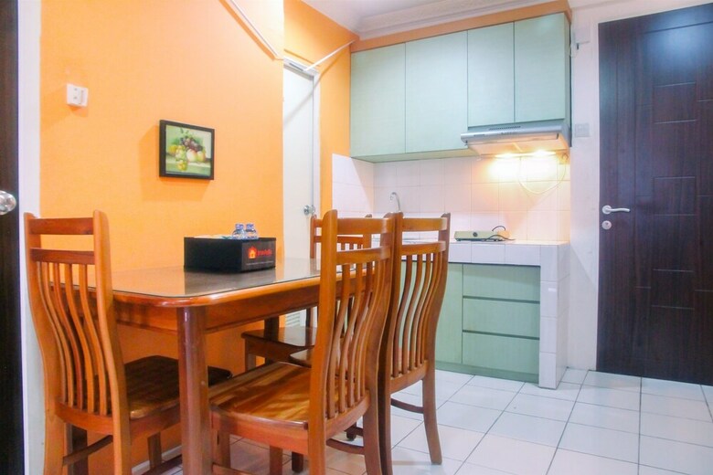 Pool View 2br Apartment @ Mutiara Bekasi